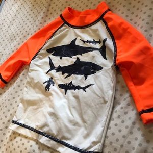 baby 👶🏽 item - shark swim top